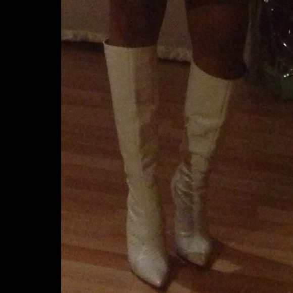 White Snake Print Boots - Picture 3 of 4